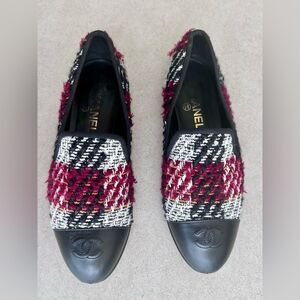 Chanel CC Logo Leather Cap Toe Multicolor Tweed Flat Loafers EU 38 US 7-7.5